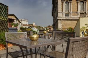 Hotel Residenza in Farnese | Roma | Take a moment to relax on our Beautiful Terrace 